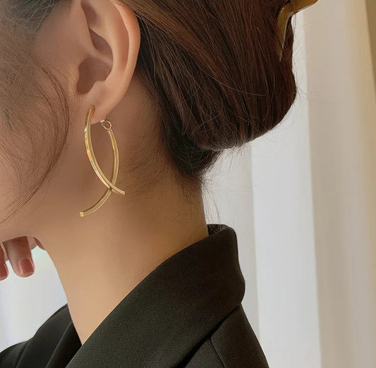 זוג עגילים נופלים מוטות זהב - מיה